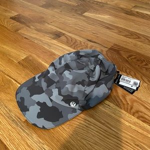 Lululemon hat NWT